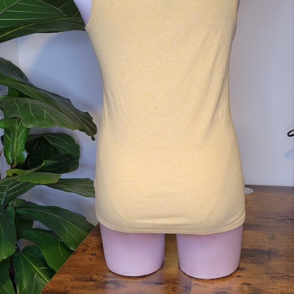 Tank Tops - Picture 3 of 5